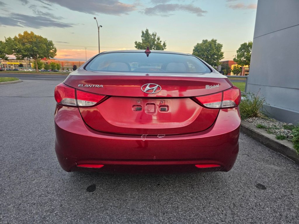 2013 Hyundai Elantra GL in Brossard, Quebec - 7 - w1024h768px