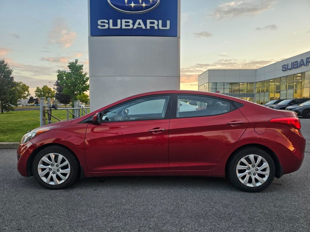 2013 Hyundai Elantra GL in Brossard, Quebec - 2 - w1024h768px