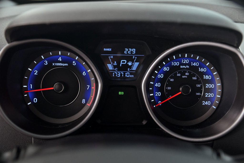 Hyundai Elantra GLS 2016 à Brossard, Québec - 12 - w1024h768px