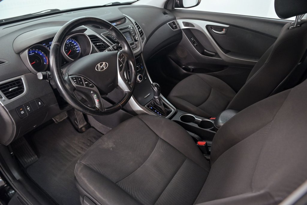 Hyundai Elantra GLS 2016 à Brossard, Québec - 11 - w1024h768px