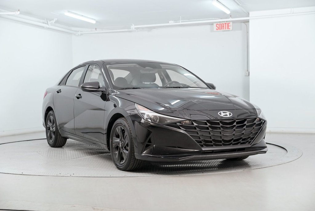 Elantra Preferred 2022 à Brossard, Québec - 1 - w1024h768px