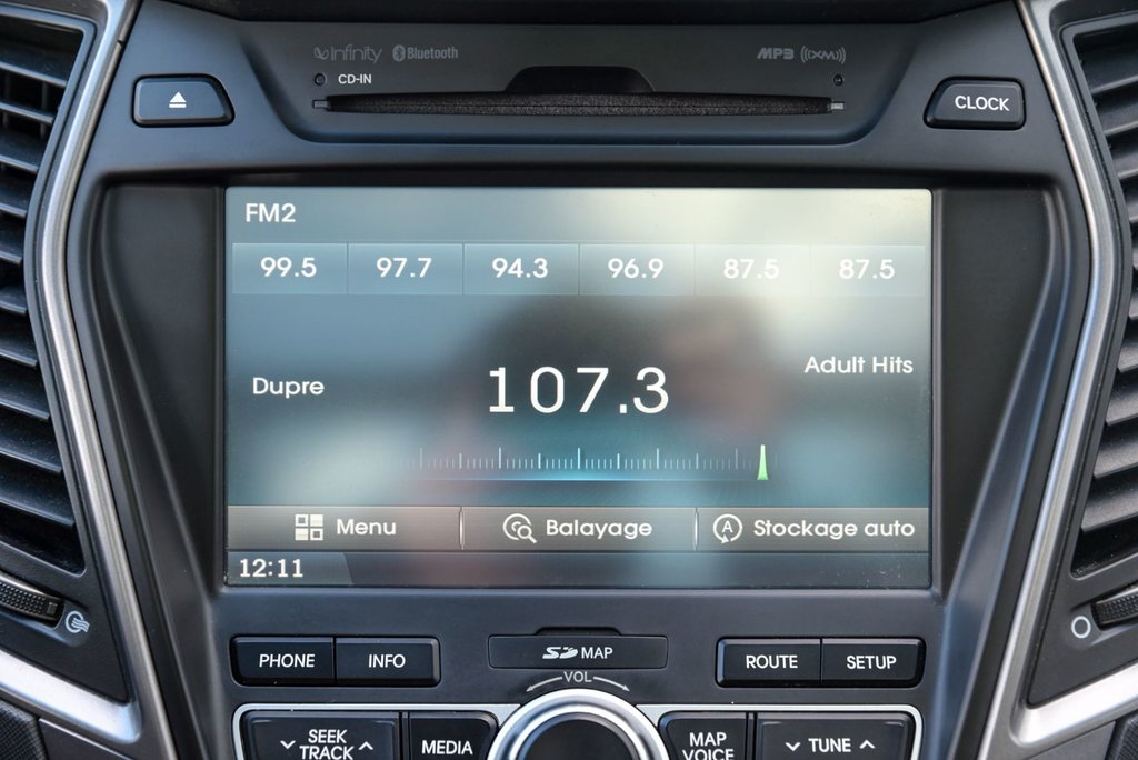 2013 Hyundai Santa Fe Limited in Brossard, Quebec - 16 - w1024h768px