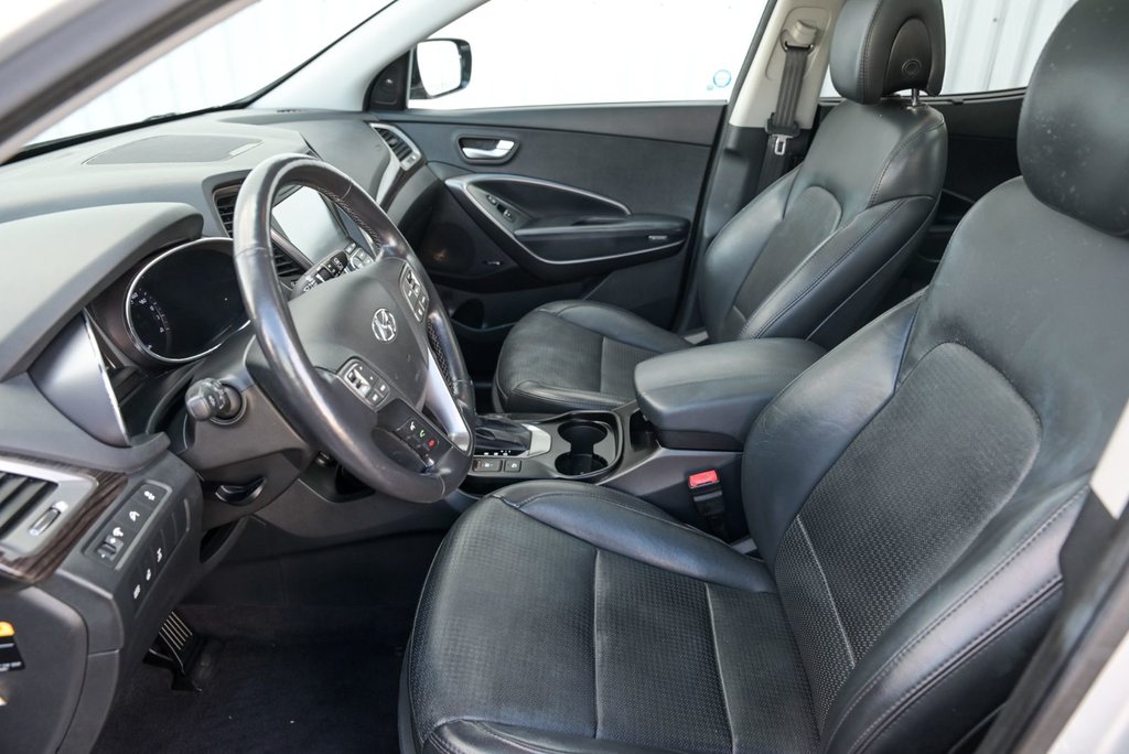 2013 Hyundai Santa Fe Limited in Brossard, Quebec - 8 - w1024h768px