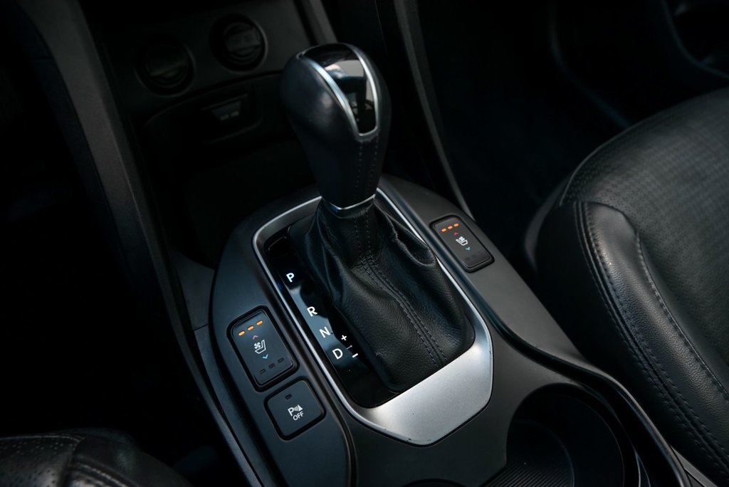 2013 Hyundai Santa Fe Limited in Brossard, Quebec - 19 - w1024h768px