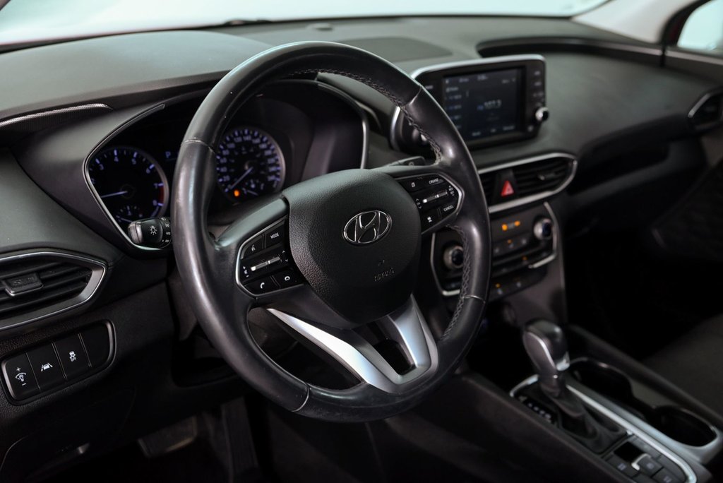 2019 Hyundai Santa Fe Essential in Brossard, Quebec - 10 - w1024h768px