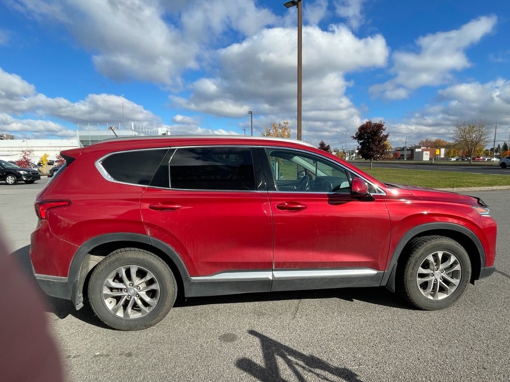 2019 Hyundai Santa Fe Essential in Brossard, Quebec - 6 - w1024h768px