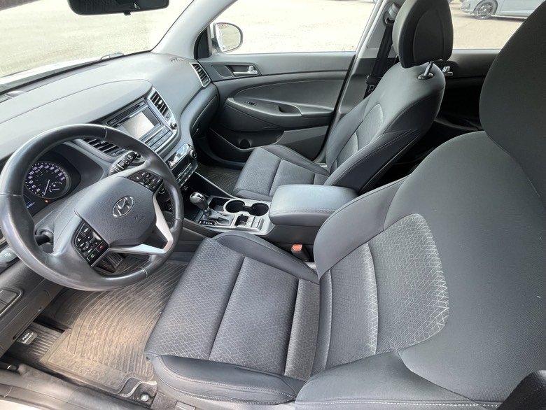 2016 Hyundai Tucson in Brossard, Quebec - 9 - w1024h768px