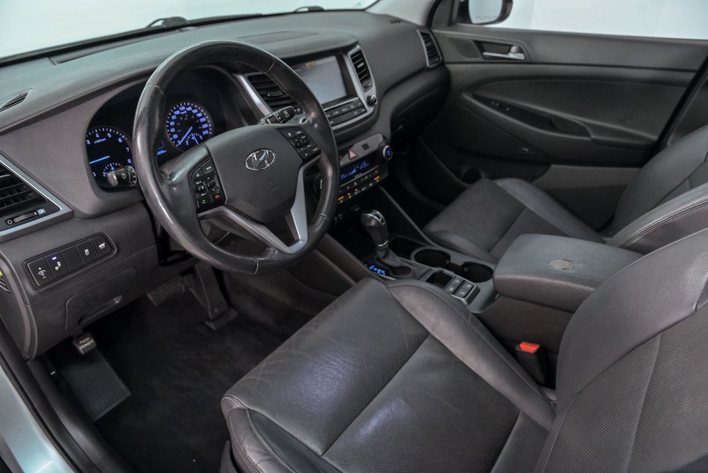 2017 Hyundai Tucson Luxury in Brossard, Quebec - 13 - w1024h768px