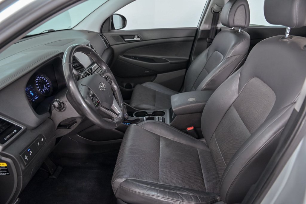 2017 Hyundai Tucson Luxury in Brossard, Quebec - 10 - w1024h768px
