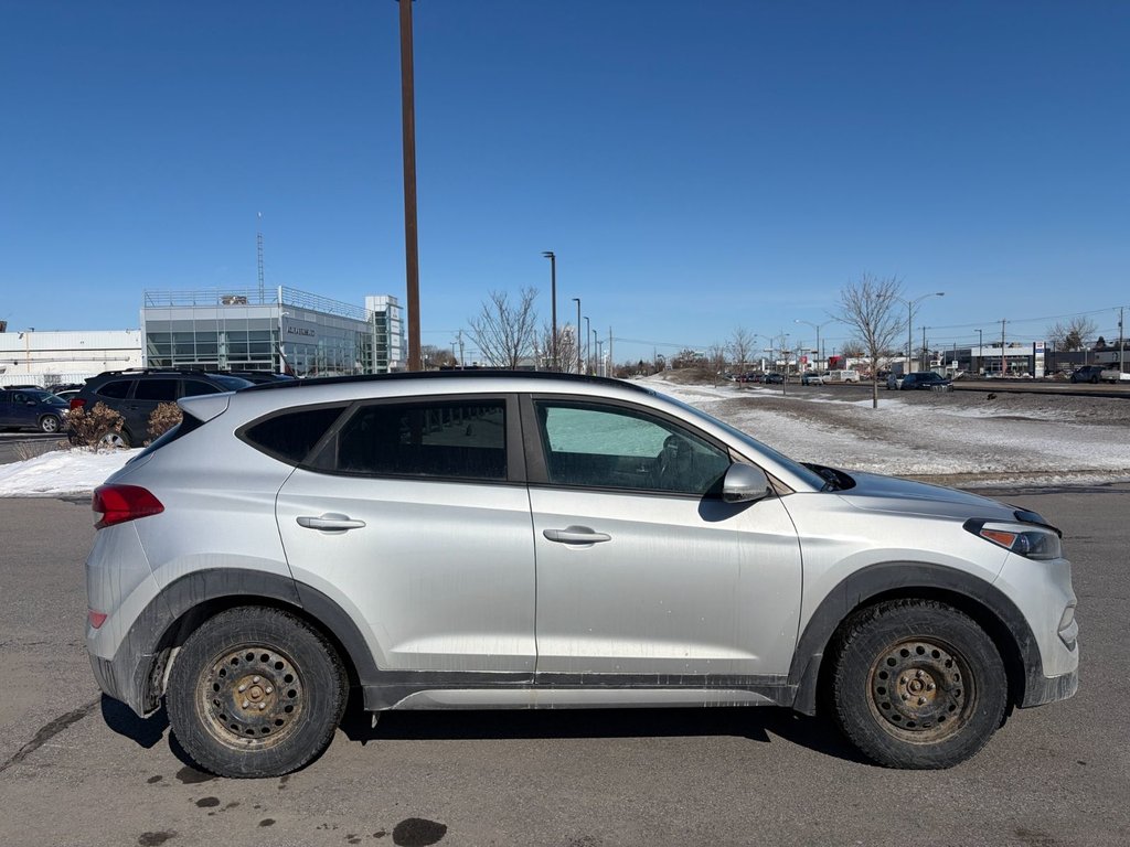 2017 Hyundai Tucson Luxury in Brossard, Quebec - 5 - w1024h768px