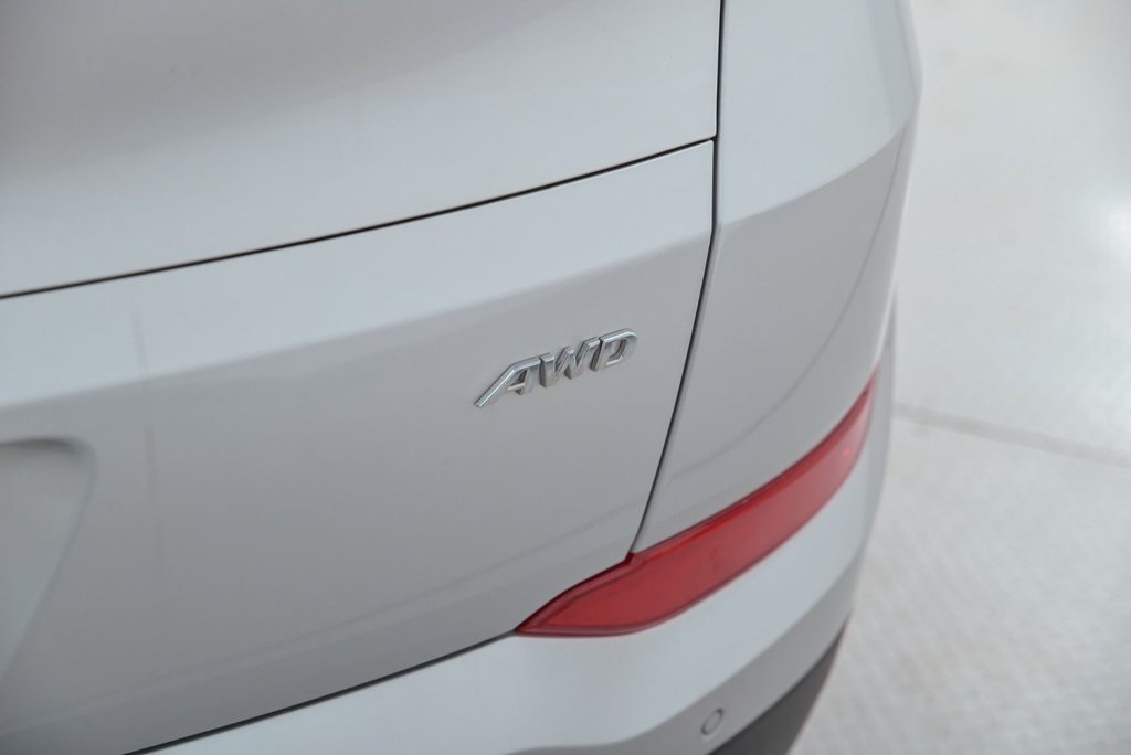 2017 Hyundai Tucson Luxury in Brossard, Quebec - 8 - w1024h768px