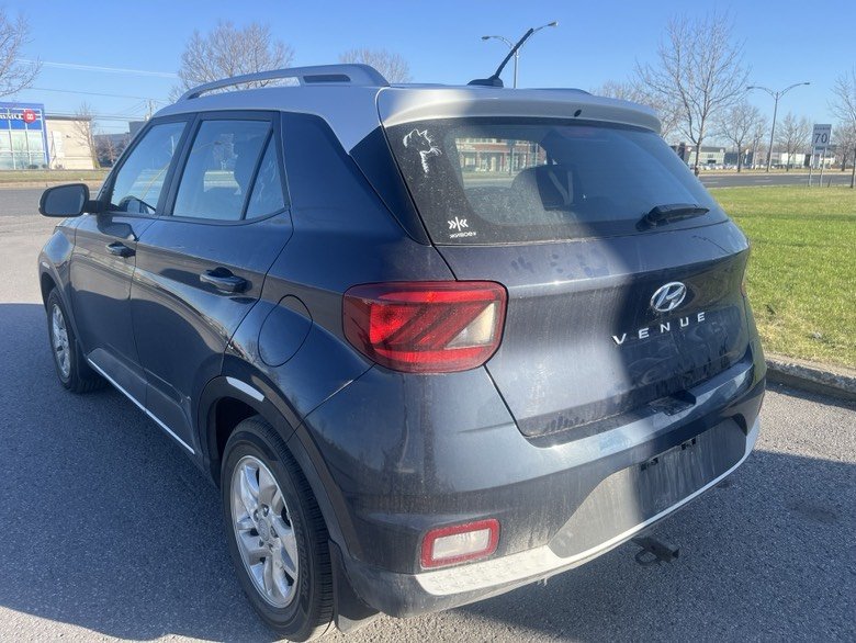 2023 Hyundai Venue Preferred in Brossard, Quebec - 4 - w1024h768px
