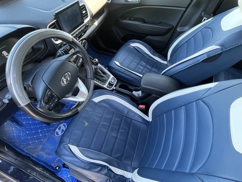 2023 Hyundai Venue Preferred in Brossard, Quebec - 9 - w1024h768px