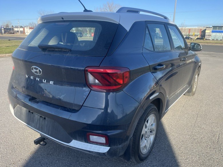 2023 Hyundai Venue Preferred in Brossard, Quebec - 7 - w1024h768px