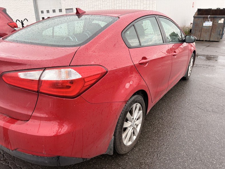 Kia Forte  2015 à Brossard, Québec - 6 - w1024h768px