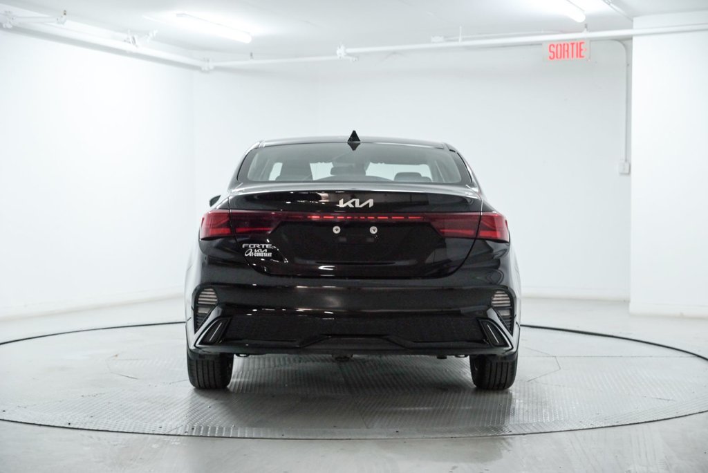 2023 Kia Forte LX,CAMERA DE RECUL, CARPLAY in Brossard, Quebec - 2 - w1024h768px