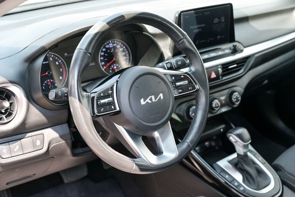 2023 Kia Forte LX,CAMERA DE RECUL, CARPLAY in Brossard, Quebec - 9 - w1024h768px