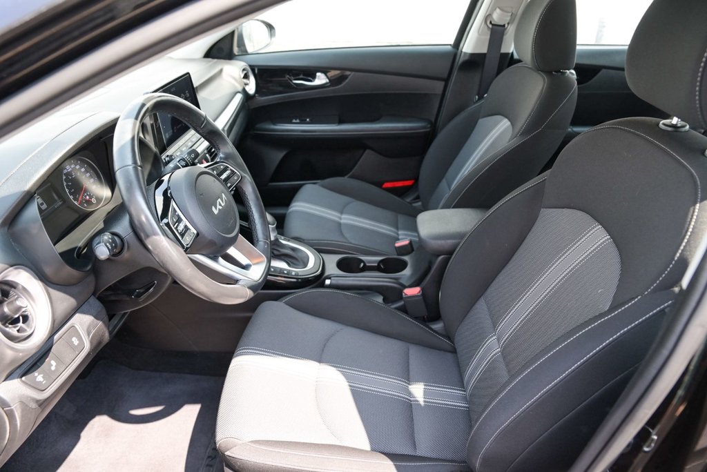 2023 Kia Forte LX,CAMERA DE RECUL, CARPLAY in Brossard, Quebec - 8 - w1024h768px