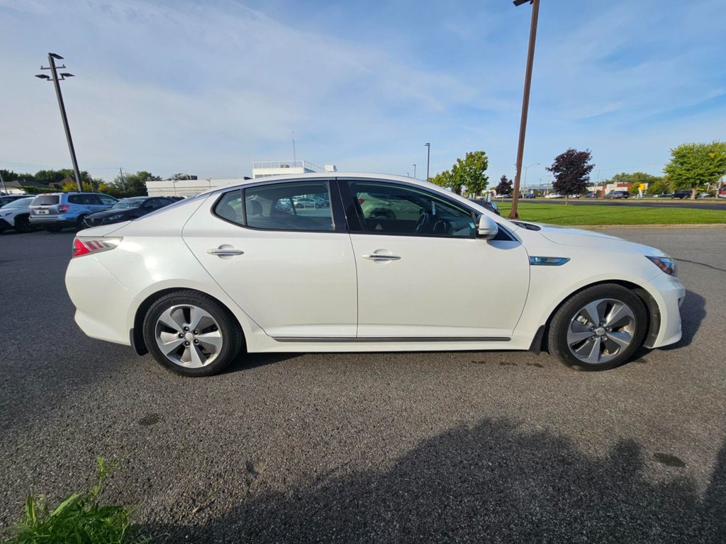 2015 Kia Optima Hybrid in Brossard, Quebec - 5 - w1024h768px