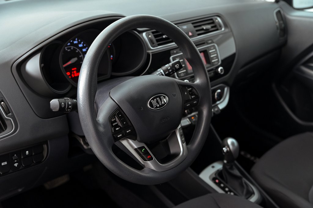 Kia Rio  2016 à Brossard, Québec - 11 - w1024h768px