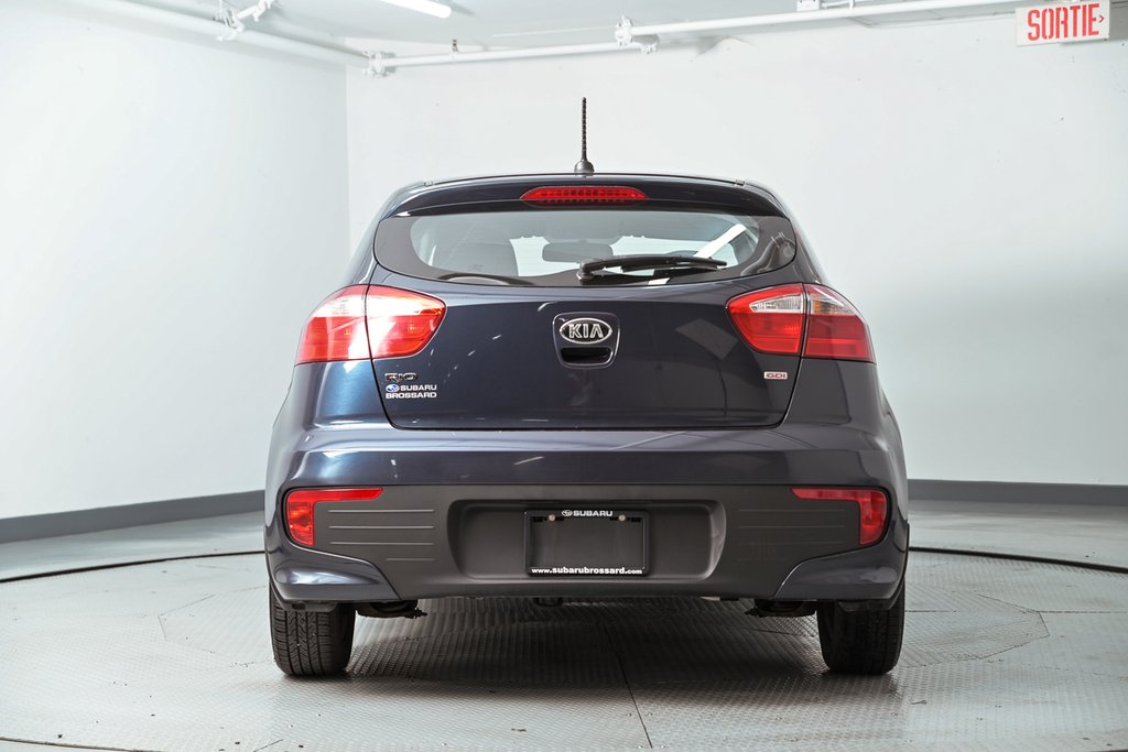 Kia Rio  2016 à Brossard, Québec - 2 - w1024h768px