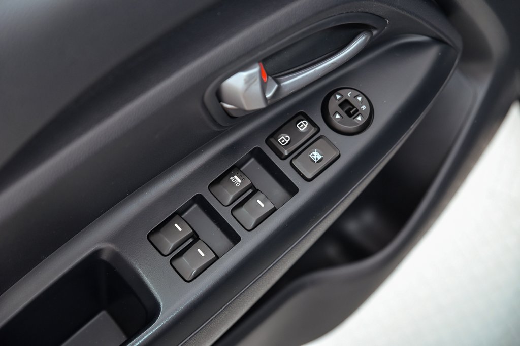 Kia Rio  2016 à Brossard, Québec - 9 - w1024h768px