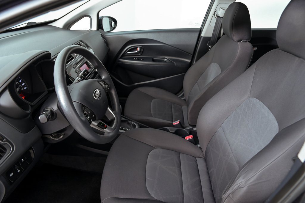 Kia Rio  2016 à Brossard, Québec - 10 - w1024h768px