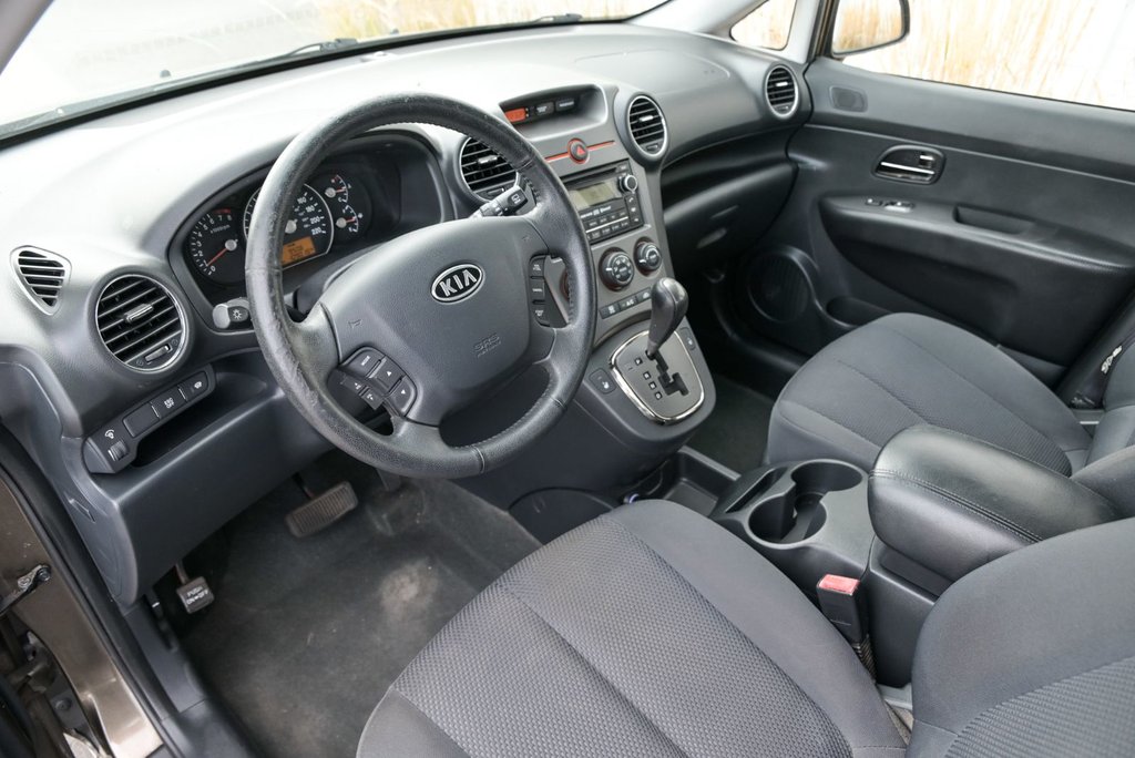 2012 Kia Rondo in Brossard, Quebec - 10 - w1024h768px