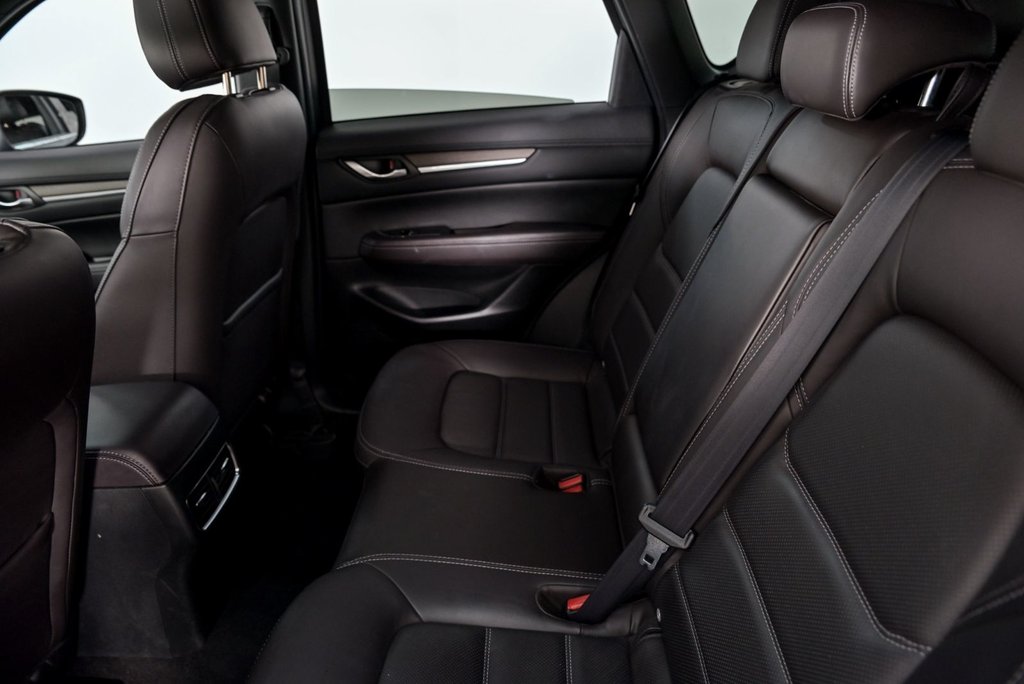 2024 Mazda CX-5 Signature in Brossard, Quebec - 25 - w1024h768px