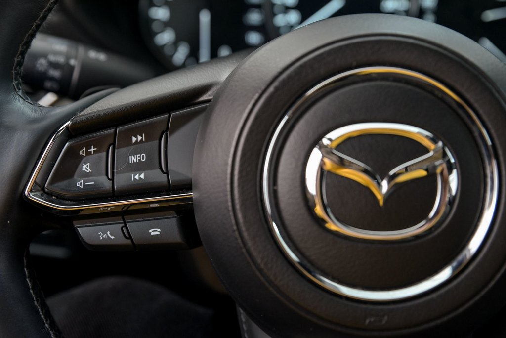 2024 Mazda CX-5 Signature in Brossard, Quebec - 18 - w1024h768px