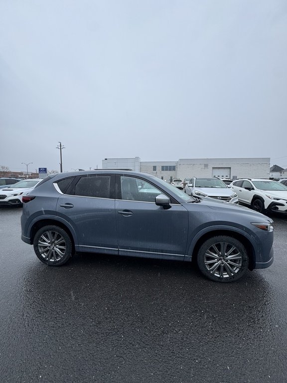 2024 Mazda CX-5 Signature in Brossard, Quebec - 4 - w1024h768px