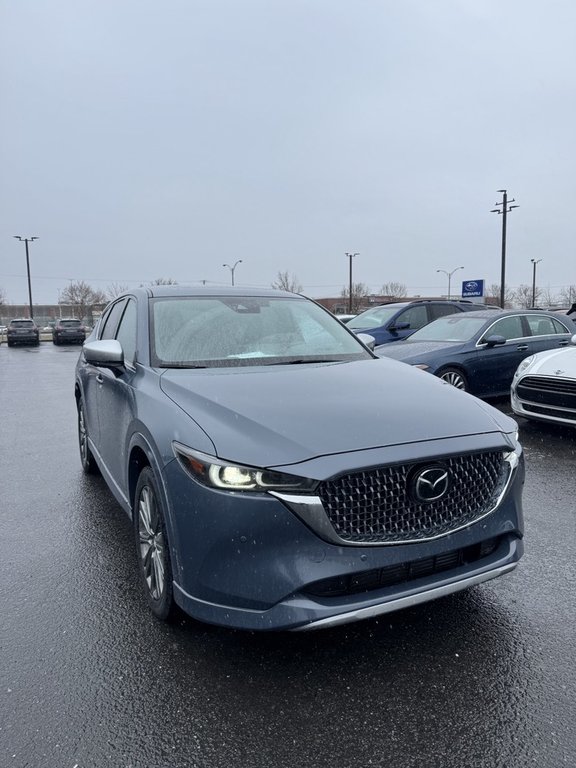 2024 Mazda CX-5 Signature in Brossard, Quebec - 3 - w1024h768px