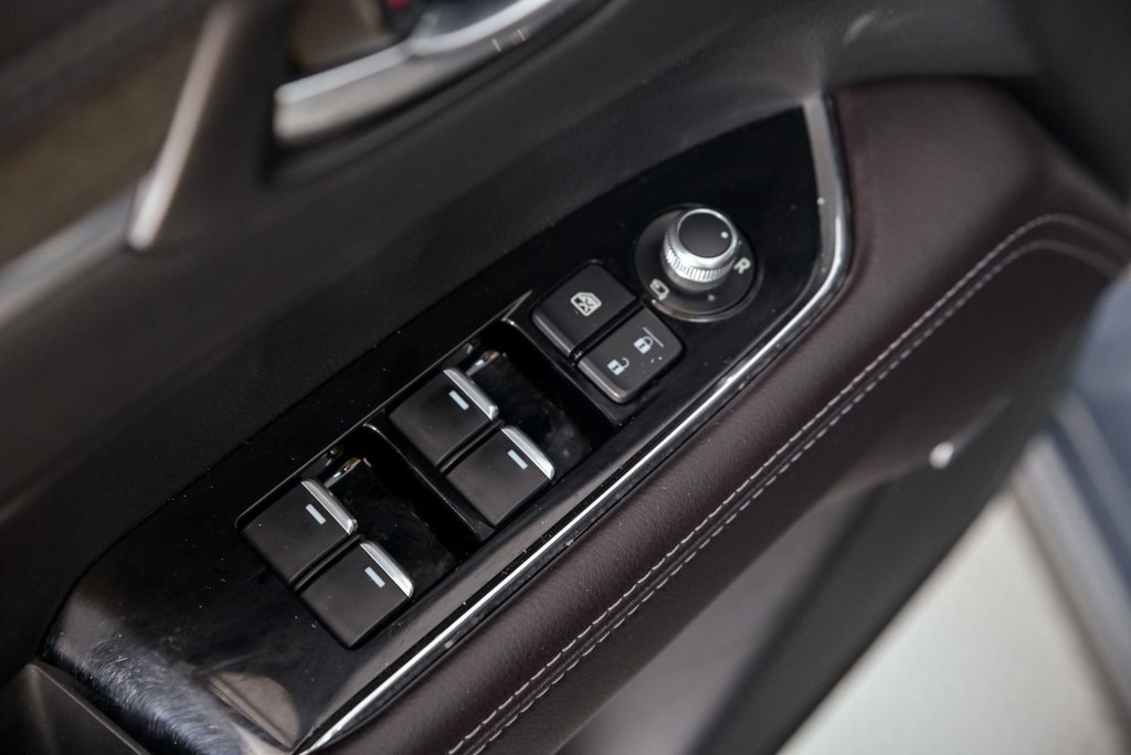 2024 Mazda CX-5 Signature in Brossard, Quebec - 9 - w1024h768px