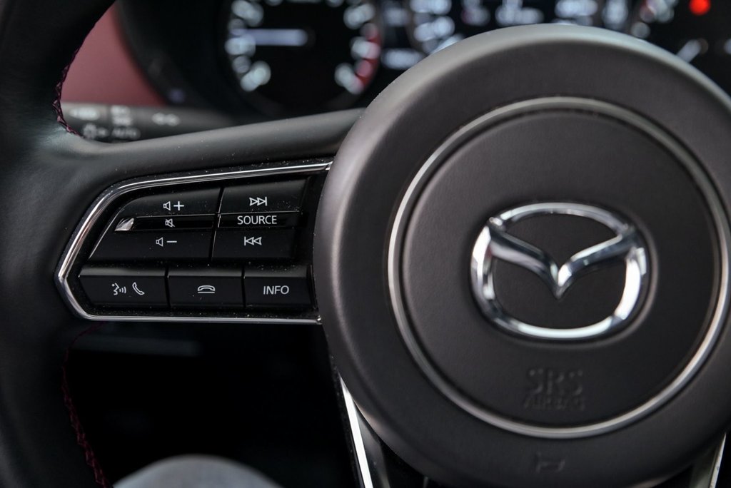 2025 Mazda CX-70 MHEV GT-P in Brossard, Quebec - 18 - w1024h768px