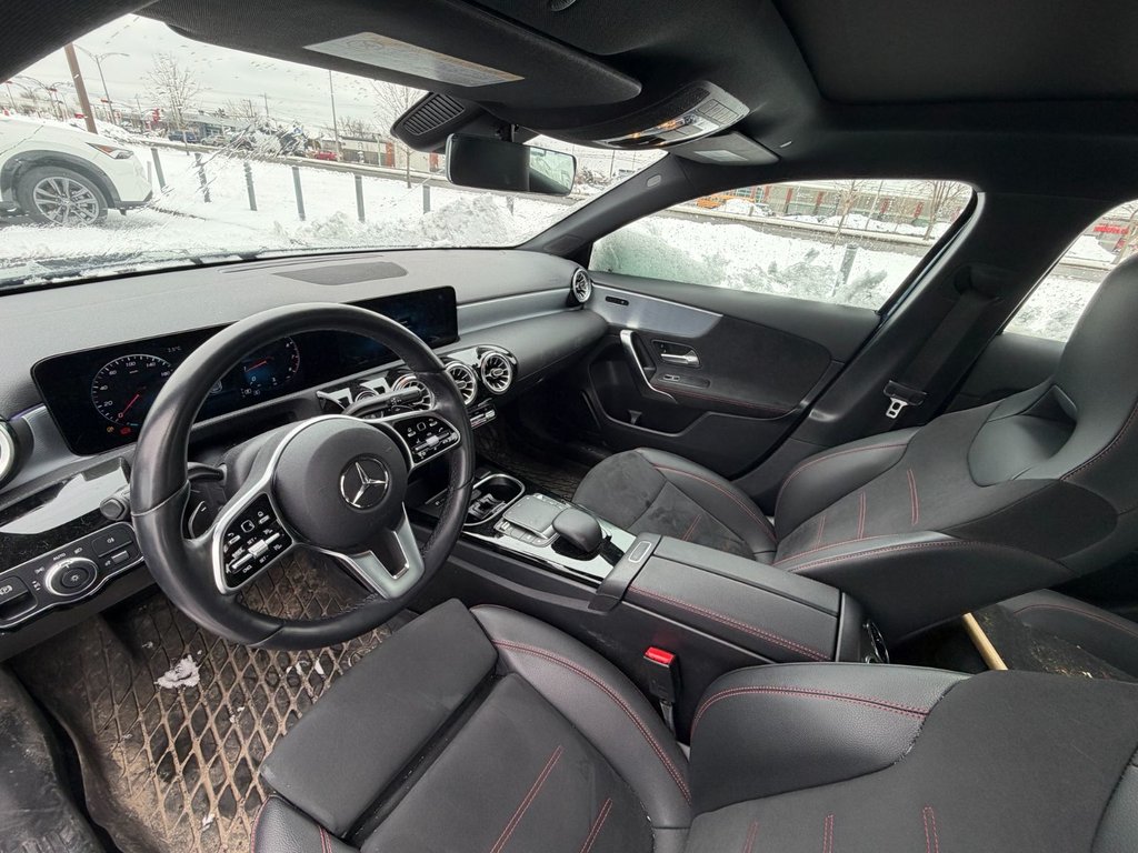 Mercedes-Benz A-Class A 250 2022 à Brossard, Québec - 9 - w1024h768px