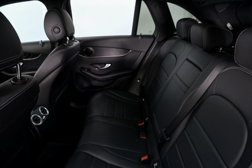 Mercedes-Benz GLC 300 2018 à Brossard, Québec - 24 - w1024h768px