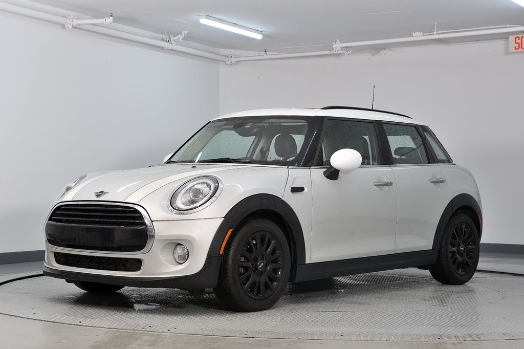 2019 MINI 5 Door Cooper in Brossard, Quebec - 3 - w1024h768px
