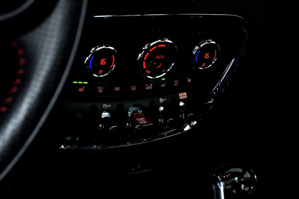 2020 MINI Clubman John Cooper Works in Brossard, Quebec - 32 - w1024h768px