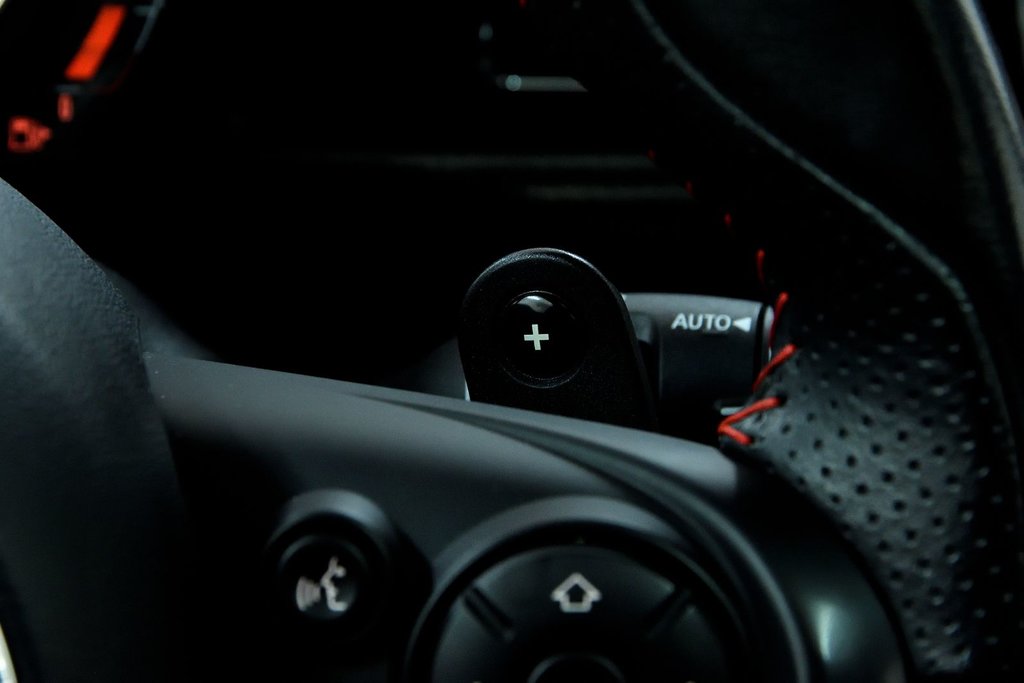 2020 MINI Clubman John Cooper Works in Brossard, Quebec - 30 - w1024h768px