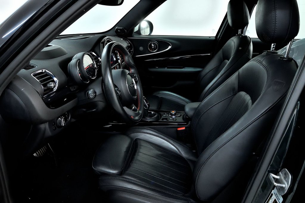 2020 MINI Clubman John Cooper Works in Brossard, Quebec - 13 - w1024h768px