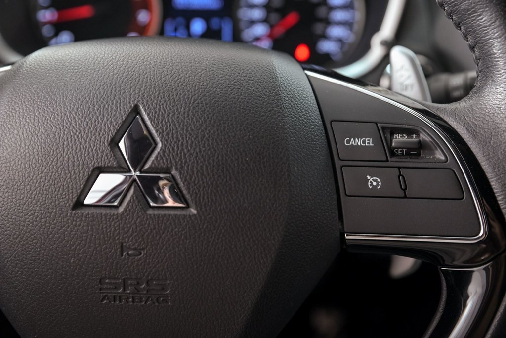 2020 Mitsubishi Eclipse Cross in Brossard, Quebec - 15 - w1024h768px