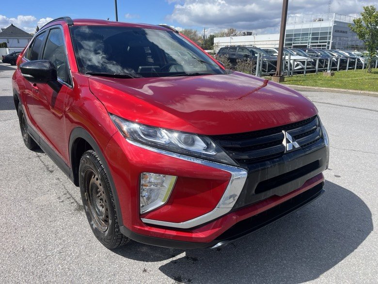 2020 Mitsubishi Eclipse Cross in Brossard, Quebec - 3 - w1024h768px
