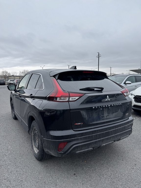 2023 Mitsubishi Eclipse Cross ES in Brossard, Quebec - 5 - w1024h768px