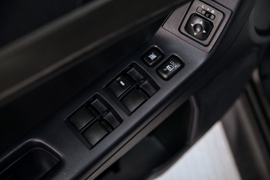 Mitsubishi Lancer  2015 à Brossard, Québec - 9 - w1024h768px