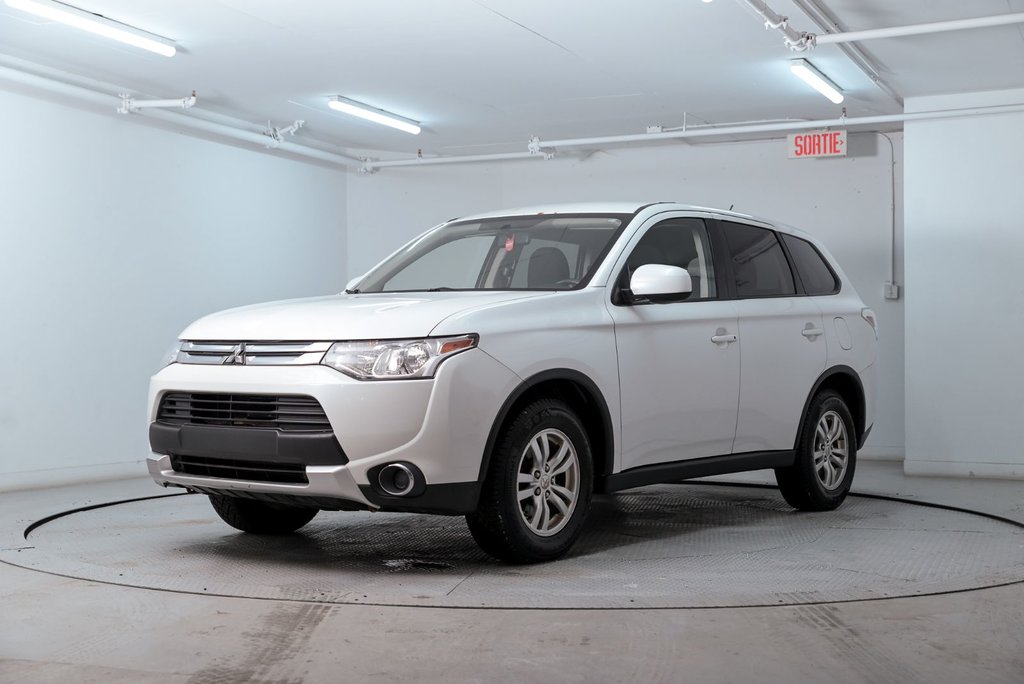 2015 Mitsubishi Outlander ES in Brossard, Quebec - 5 - w1024h768px