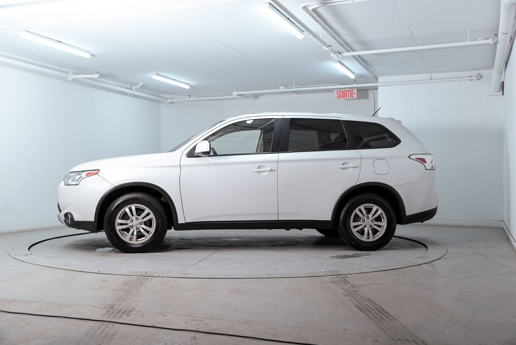 2015 Mitsubishi Outlander ES in Brossard, Quebec - 4 - w1024h768px