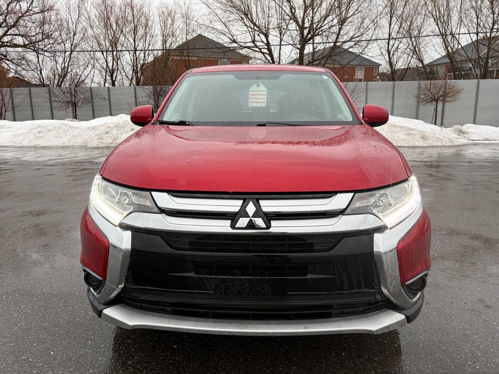 2016 Mitsubishi Outlander ES in Brossard, Quebec - 2 - w1024h768px