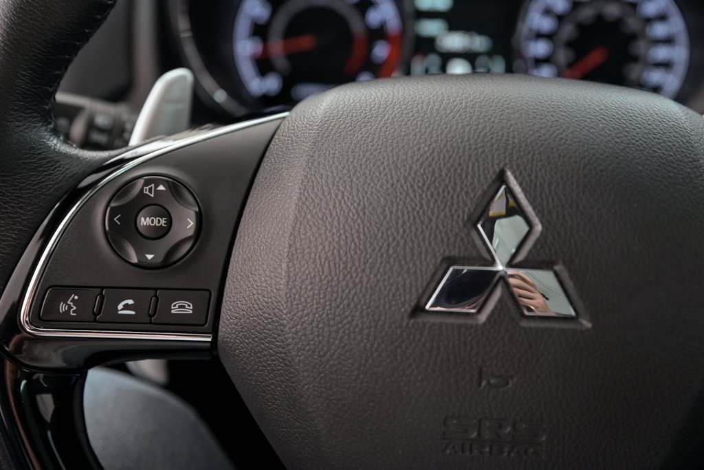2022 Mitsubishi RVR GT in Brossard, Quebec - 17 - w1024h768px