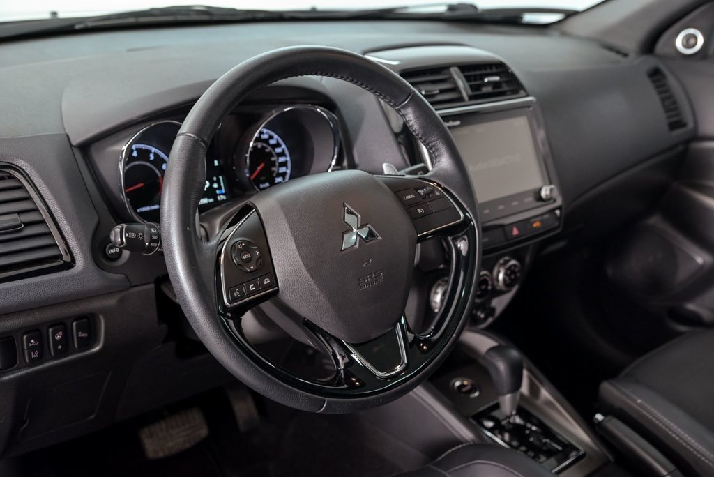 2022 Mitsubishi RVR GT in Brossard, Quebec - 12 - w1024h768px