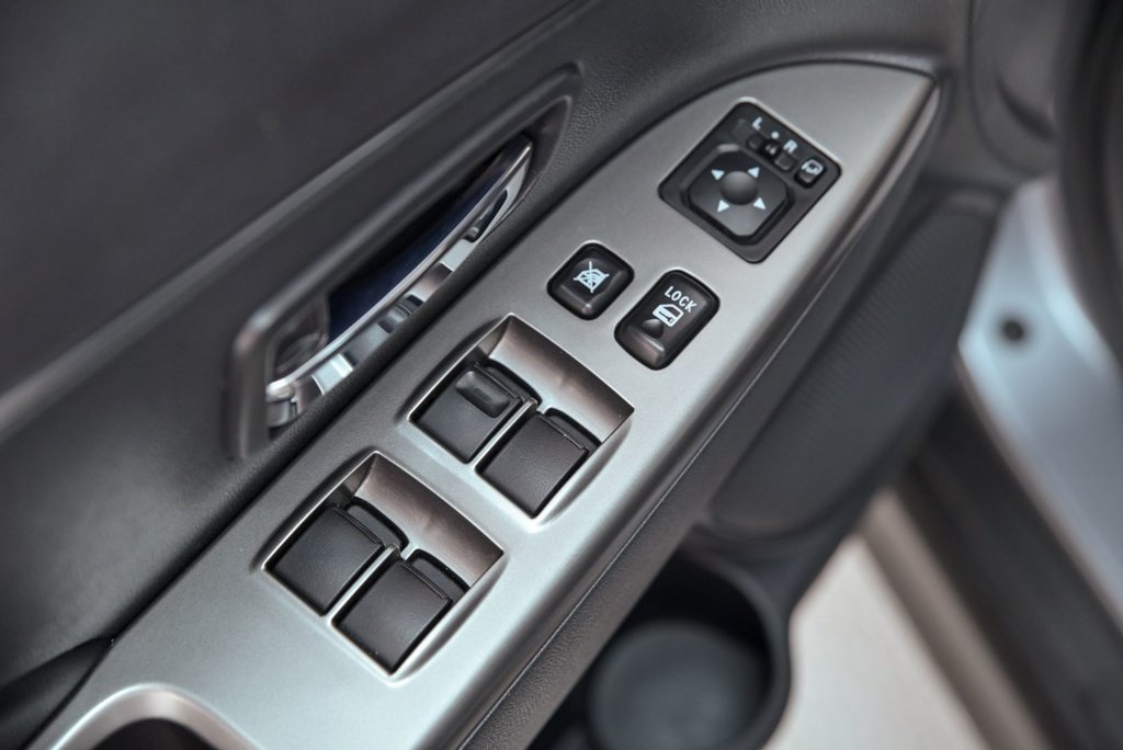 2022 Mitsubishi RVR GT in Brossard, Quebec - 9 - w1024h768px